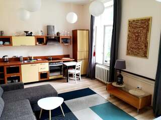 Хостелы 25 Hours Hostel Вильнюс Номер-студио-2